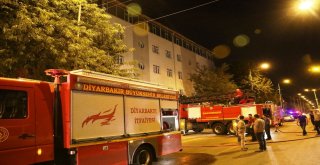 Diyarbakırda Kız Öğrenci Yurdunda Yangın