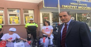 ‘Kırmızı Düdük Kampanyasına Katılan Çocuklara Bisiklet