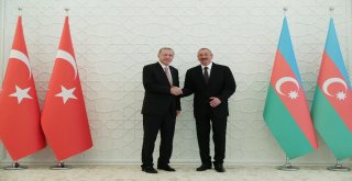 Başkan Erdoğan, Azerbaycan Cumhurbaşkanı Aliyev İle Görüştü