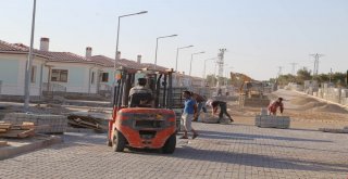 Vali Tavlı, Ayvacık-Yukarıköyde Deprem Konutlarını İnceledi