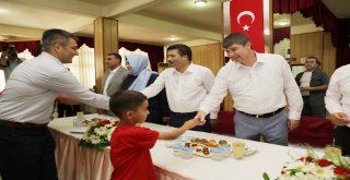 Başkan Türel Alanyada Halkla Bayramlaştı