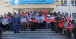 Develide 75 Traktöre Reflektör Takıldı