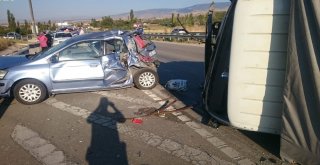 3 Aracın Çarpıştığı Kazada 5 Yaralı