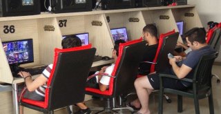 Manavgat Polisinden Okul Öncesi  Park Ve İnternet Kafe Denetimi
