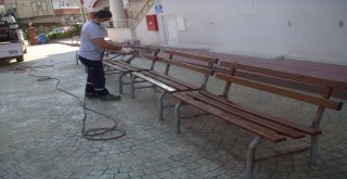 Kartepe Park Camii Oturma Grupları Yenilendi