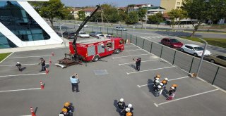 Minik İtfaiyeciler Tatbikat Yaptı