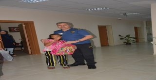 Polis Dezavantajlı Çocukları Sevindirdi