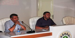 Sarıgölde Darbeler Tarihi Ve 15 Temmuz Konulu Konferans Verildi