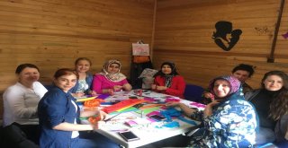 Sertifikalı Çocuk Bakım Elemanı Oldular