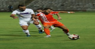 Spor Toto 1. Lig: Adanaspor: 0 - Afjet Afyonspor: 1 (İlk Yarı Sonucu)