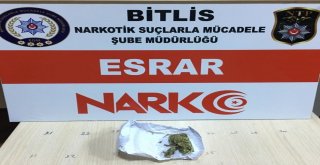 Bitliste 6 Gram Esrar Ele Geçirildi