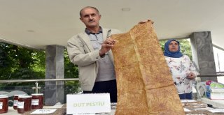 Kuşburnu Festivalinde Kuşburnulu Gelinlik İlgi Gördü