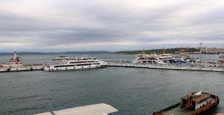 Gökçeadada Feribot Seferlerine Fırtına Engeli