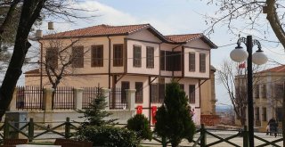 Atatürk Evini 6 Ayda 100 Bin Kişi Ziyaret Etti