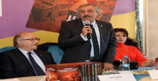 Erzurum Büyükşehirden Kültür Hizmeti : Erzurum Kitaplığı