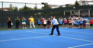 Başkan Sarıkurt Tenis Turnuvası Açılışını Gerçekleştirdi