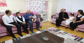 Başkan Çolakbayrakdar, “Yaptığımız Hizmetlerle Gönül Bağı Kuruyoruz”