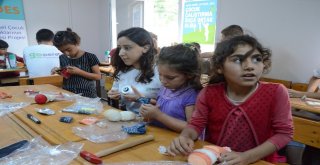 Veliler Bahçeye, Çocuklar Derse