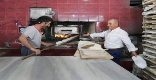 Başkan Akgün, Bu Bayramı Da Büyükçekmece Ailesi İle Geçirdi