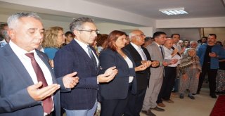 Adnan Menderesin Heykeli Duygusal Anlar Yaşattı