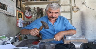 Demir Kesen Bıçağın Karışımı Sır Gibi Saklanıyor