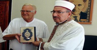 74 Yaşındaki Alman Vatandaşı Türk Komşularından Etkilenip Müslüman Oldu