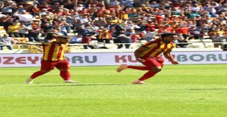 Spor Toto Süper Lig: Evkur Yeni Malatyaspor: 1 - Dg Sivasspor: 3 (İlk Yarı)