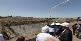 Hayırsever İşadamı Rauf Azaktan İmam Hatip Ortaokulu