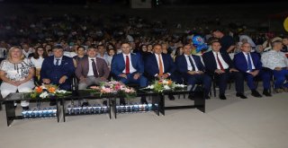 Arnavutlar Kültür Gecesiyle Coştu