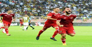 Cüneyt Çakır Al Ittihad-Al Wehda Maçını Yönetti