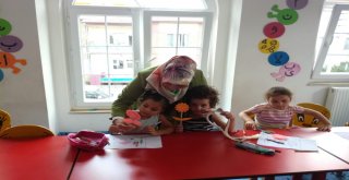 Şehit Annesi Oğlunun İsmi Verilen Kuran Kursunu Gezdi