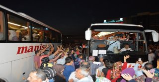 Manisalı Hacı Adayları Dualarla Uğurlandı
