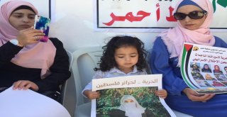 Filistinliler, Kadın Cezaevlerine Kamera Takılmasını Protesto Etti