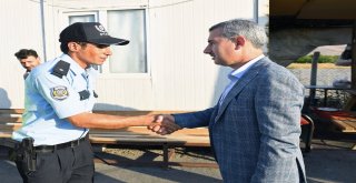 Başkan Çınar, Bayramda Polisleri Unutmadı