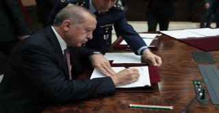 Cumhurbaşkanı Erdoğan, Yüksek Askeri Şura Kararlarını İmzaladı