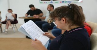 Engelsiz Kültür Ve Sanat Merkezi Müzik Atölyesinde Engel Yok