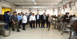 Ato Başkanı Baran, Çikolata Fabrikasını Ziyaret Etti