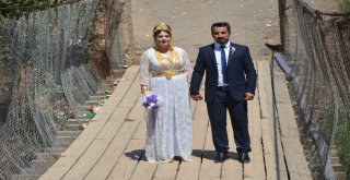 Güvenlik Kuvvetleri Şehit Ailesini Düğünlerinde Yalnız Bırakmadı