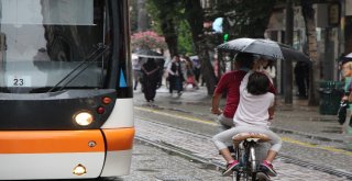 Yağmur Eskişehiri Terk Etmiyor