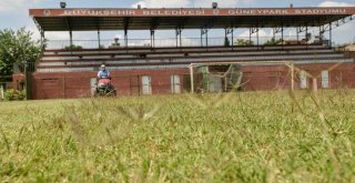 Futbol sahalarında temizlik ve bakım