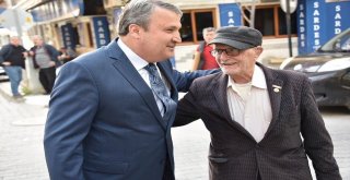 Yunusemre Belediyesi Sosyal Belediyecilikte Öncü Oldu