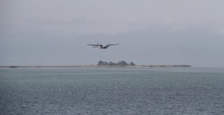 Beyşehir Gölünde Paraşütle Nefes Kesen Eğitim Tatbikatı