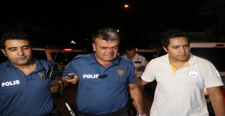 Polis Yardıma Gitti Saldırıya Uğrayıp Yaralandı