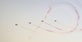 Türk Yıldızlarından Nefes Kesen Prova Uçuşu