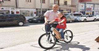 İlçelerde Bisiklet Dağıtımı Başladı