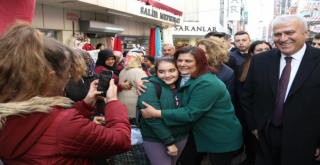 Topuklu Efeyle Aydının Fatihine Sevgi Seli