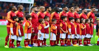 Galatasaray 18 Günde 5 Maç Yapacak