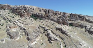 Bin Yıllardır Süren İhtişam: Hasuni Mağaraları