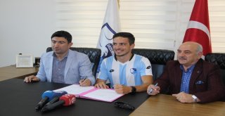 Bb Erzurumsporun İlk Transferi Leo İmzayı Attı