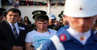 Şehit Anne Ve Oğlu Yan Yana Toprağa Verildi